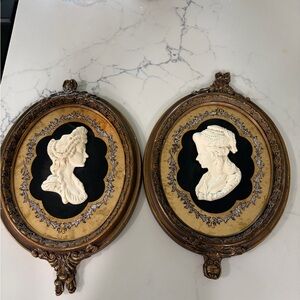 Vintage Cameo Wall Art Set in Bronze and Cream